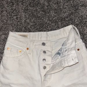 Levi’s straight leg, 24W/32L